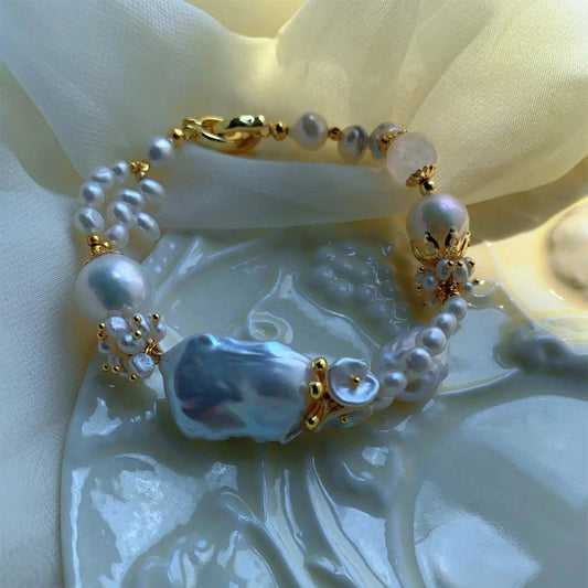 Luna White Baroque Pearl Bracelet (1).jpg